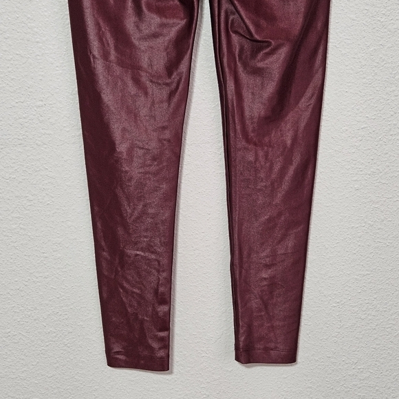 NWT Koral faux leather looking leggings size medium - Picture 7 of 13